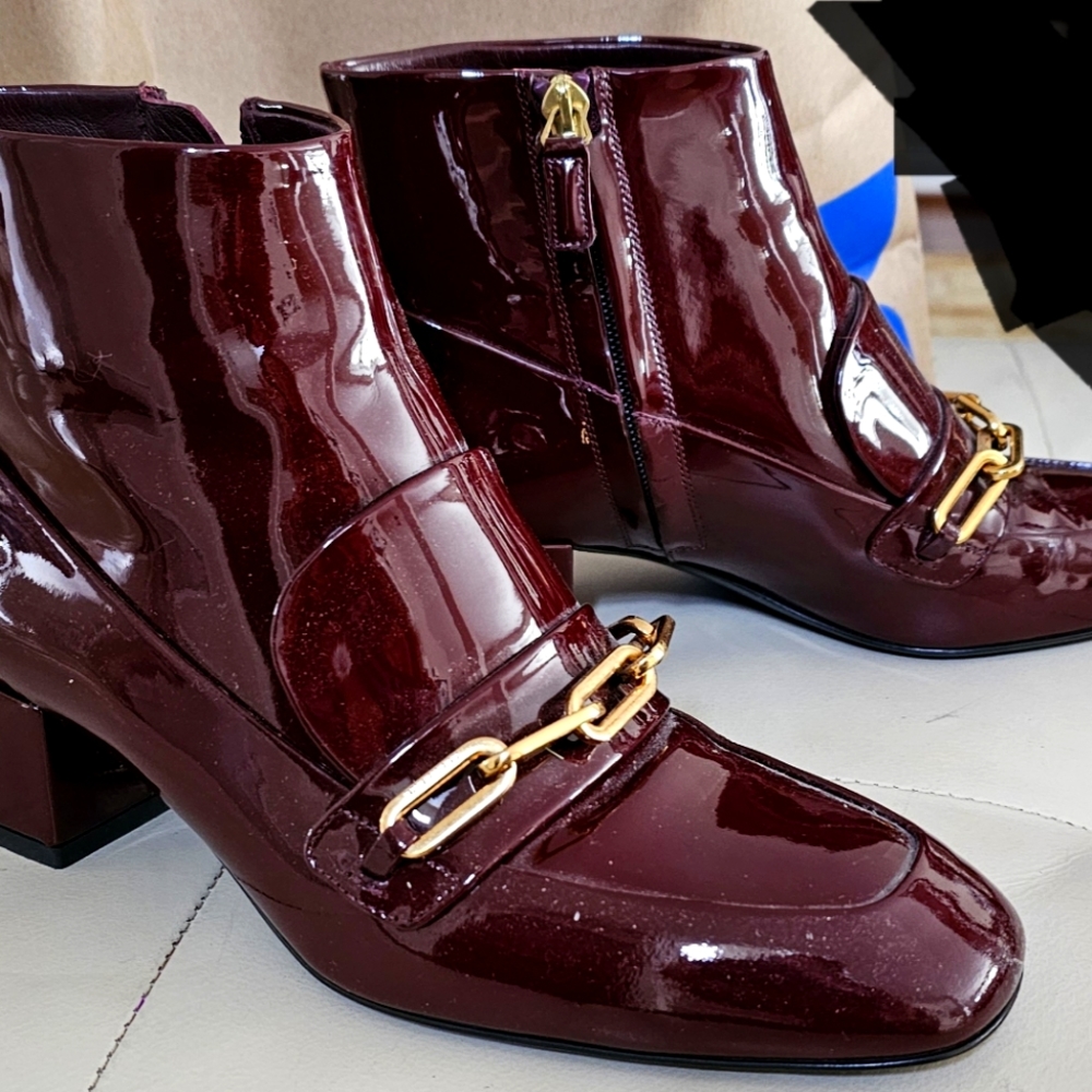 Burberry Patent Leather Ankle loafer boots